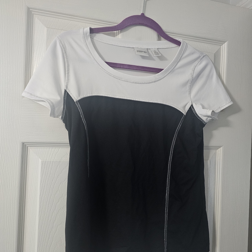 Athletic Works Black and White Short Sleeve Tee